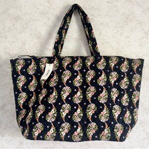 Vera Bradley Large Travel Tote Paisley Rain Double Handle Zipper Closure